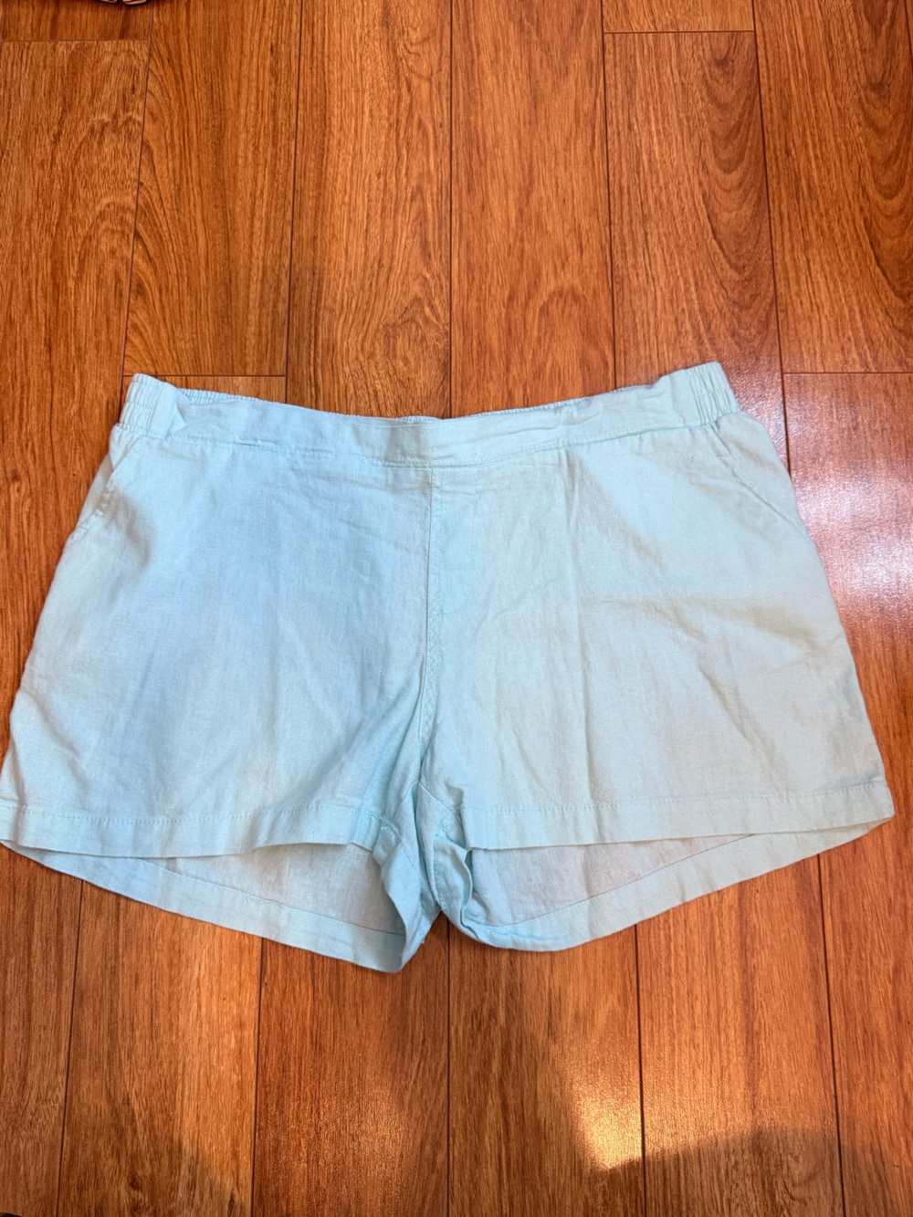 Old Navy Light Aqua Women's Pull-On Shorts Size Large